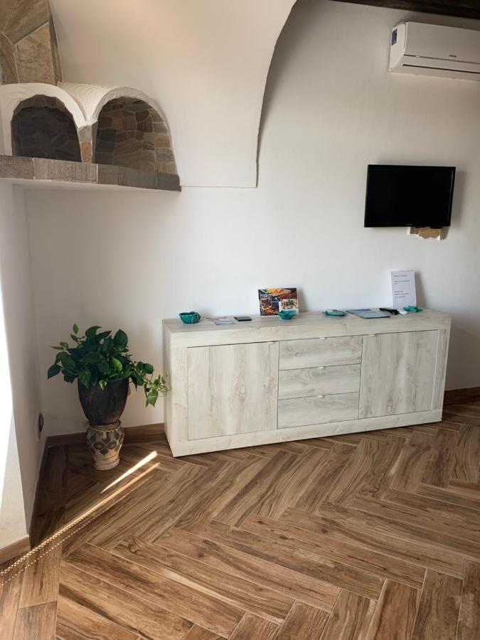 Casa Balilla Appartement La Maddalena  Buitenkant foto